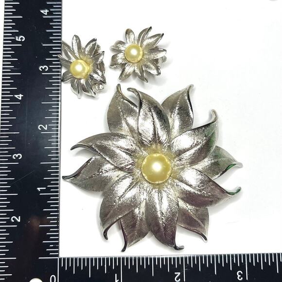 Brooch & Clip Earrings SIGNED JUDY LEE Pearl Flower Vtg Jewelry Set S25 - Picture 6 of 6